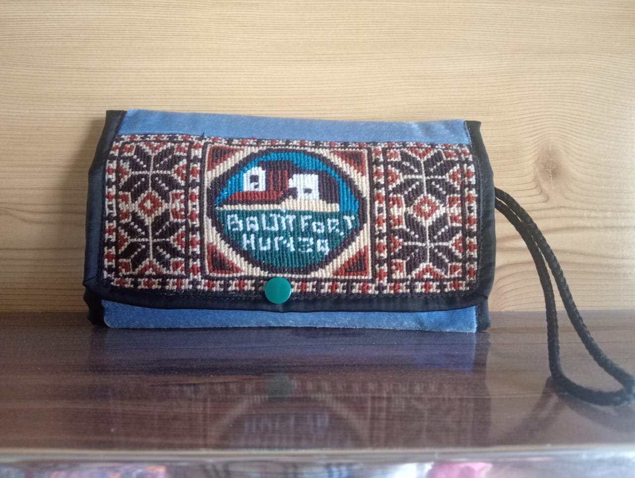Handy clutch